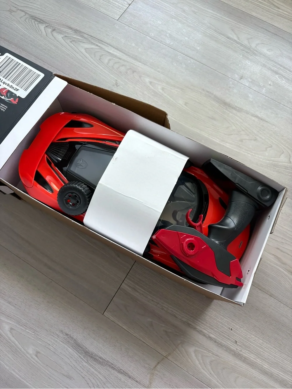 McLaren 765LT 1:12 Radio Control Car - Red
